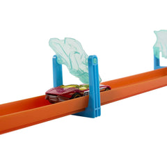 Hot Wheels Ice-themed Track Building Set with Track Set And 1 Hot Wheels Car for Ages 4+