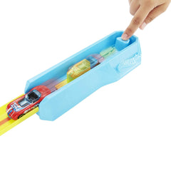 Hot Wheels Track Builder Unlimited Split Loop Pack, Loop with 2 Exit Options, Connects to Other Sets, Includes 1 Hot Wheels Car, Gift for Kids 6 to 12 Years Old