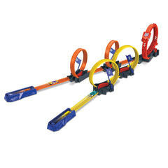 Hot Wheels Multi-Loop Race Off Playset, with 1 Car, Knock Down Flags to Score Points & Break The Loop, Toy for Kids 4 to 10 Years Old