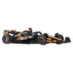 Hot Wheels Premium Formula 1 Toy Car 2-Pack, Set of 2 1:64 Scale Die-Cast McLaren Formula 1 Racecars Featuring #81 Oscar Piastri & #4 Lando Norris