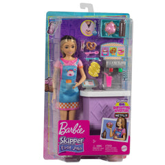Barbie Skipper Doll and Snack Bar Playset with Counter, Color-Change Sundae and 8 Additional Accessories for Kids Ages 3+