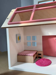 Kiddies Kingdom Pop's Pool side villa - Mini dollhouse Imaginative Play For Ages 3 and Above