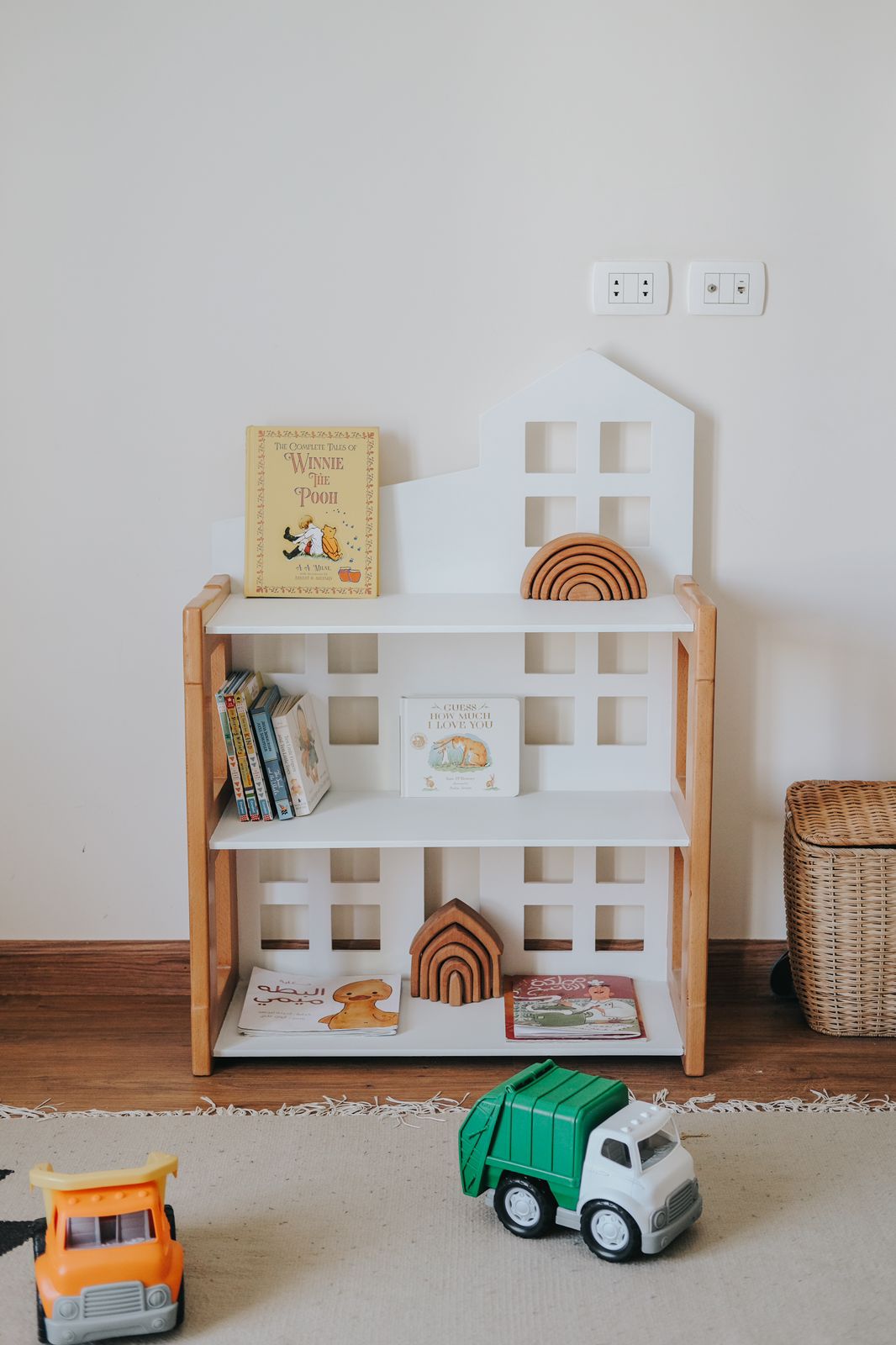 Kiddies Kingdom Storyhouse Bookshelf Organisers For Ages 3 and Above