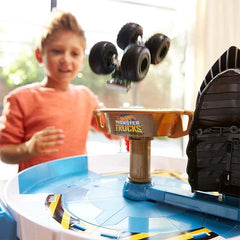 Hot Wheels Monster Trucks Mecha Shark Face-Off