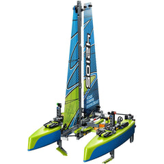 LEGO Technic Catamaran