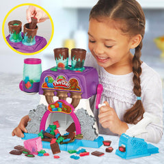 Play-Doh Kitchen Creations Candy Delight Playset for Kids 3 Years and Up with 5 Cans, Non-Toxic