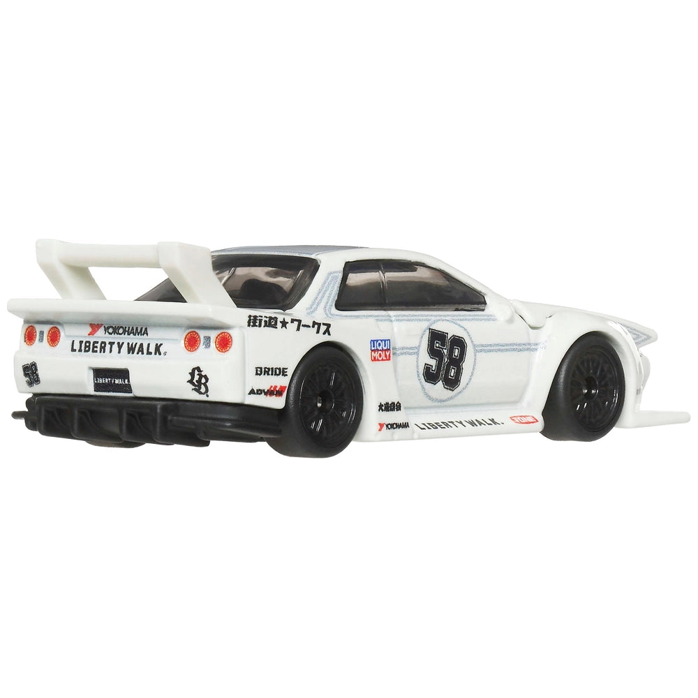 Hot Wheels Car Culture 1:64 Scale Premium Aero Styles LB-Kaido Works Nissan R32 Skyline GT-R Toy Car for Ages 4+