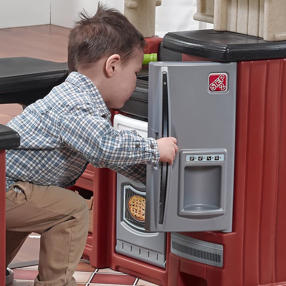 Step2 Grand Walk In Step2 Deluxe Kitchen Lowest Price Buy Step2