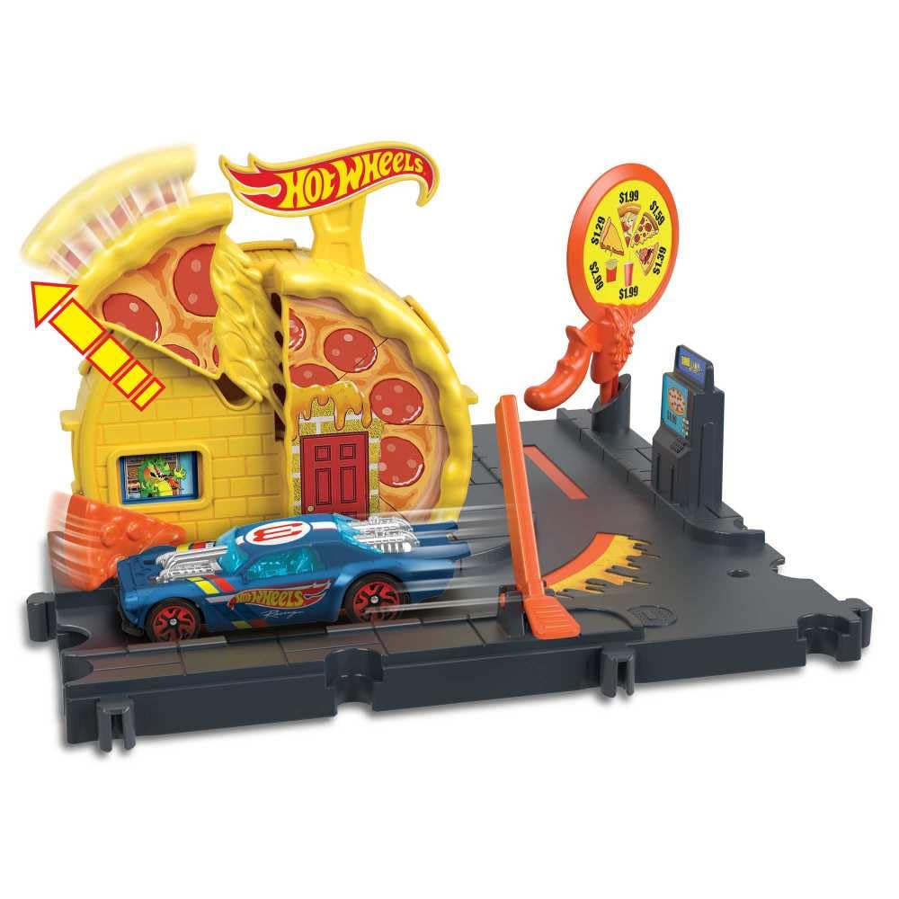 Hot Wheels City Track Set with 1 Toy Car, Pizza-Themed Playset with Car-Activated Features