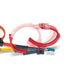 Hot Wheels Multi-Loop Race Off Playset, with 1 Car, Knock Down Flags to Score Points & Break The Loop, Toy for Kids 4 to 10 Years Old