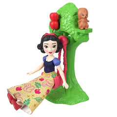 Disney Princess Snow White Small Doll with 5 Picnic Accessories, Including Tree with Swing, Animal Friend & Play Food, Inspired by Disney Princess Movie