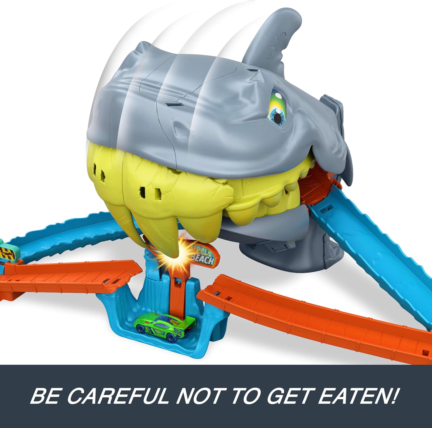 Hot Wheels City Shark Chomp Beach Playset with 1:64 Scale Die-Cast Vehicle for Kids Ages 4 Years & Up