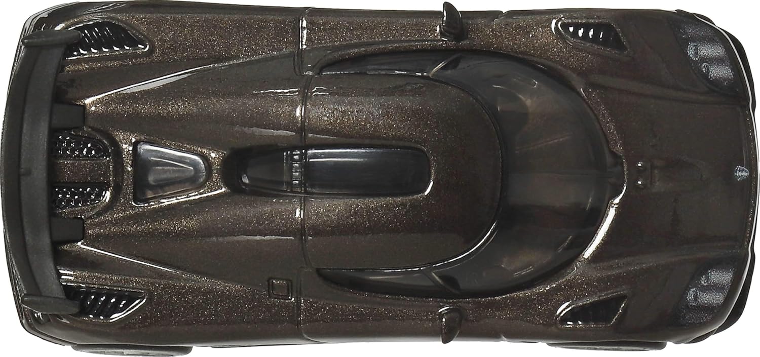 Hot Wheels Premium Car Fast & Furious Koenigsegg CCXR, 1:64 Scale Die-Cast Car for Collectors Inspired by Fast & Furious Movie