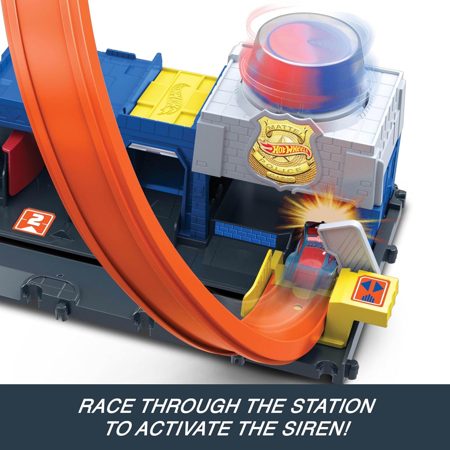 Hot Wheels City Super Police Station Playset with 1:64 Scale Die-Cast Vehicle, Adjustable Loop for Multiple Ways to Race & Stunt