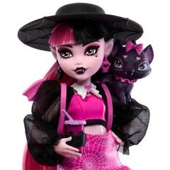 Monster High Draculaura Fashion Doll with Her Pet Count Fabulous with Accessories for Kids Ages 4+