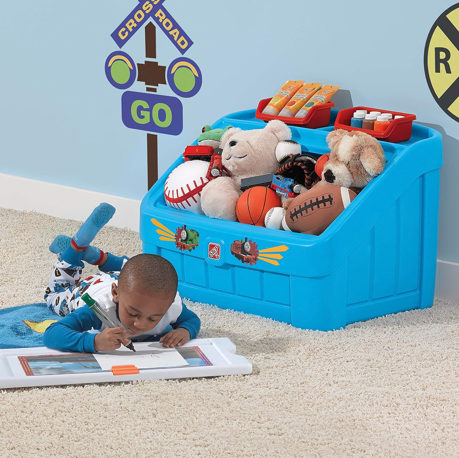 Step2 Thomas The Tank Engine 2-in-1 Toy Box and Art Lid