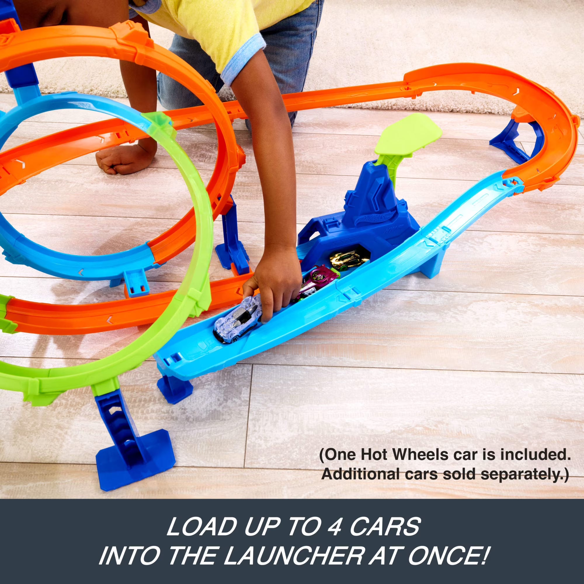 Hot Wheels Stunt Tracks Rapid Launch Cyclone Track Set & 1:64 Scale Die-Cast Toy Car for Kids Ages 4 Years & Up
