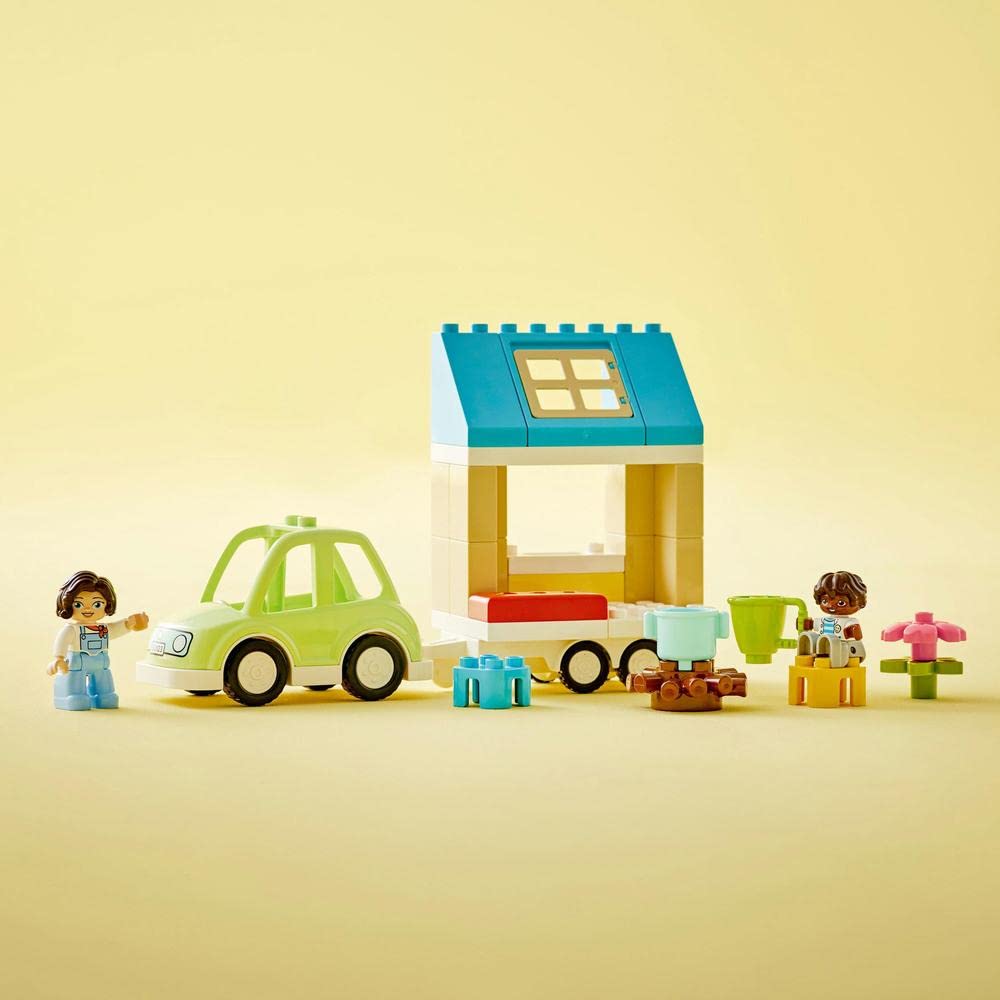 LEGO Duplo Town Family House on Wheels Building Kit For Ages 2+