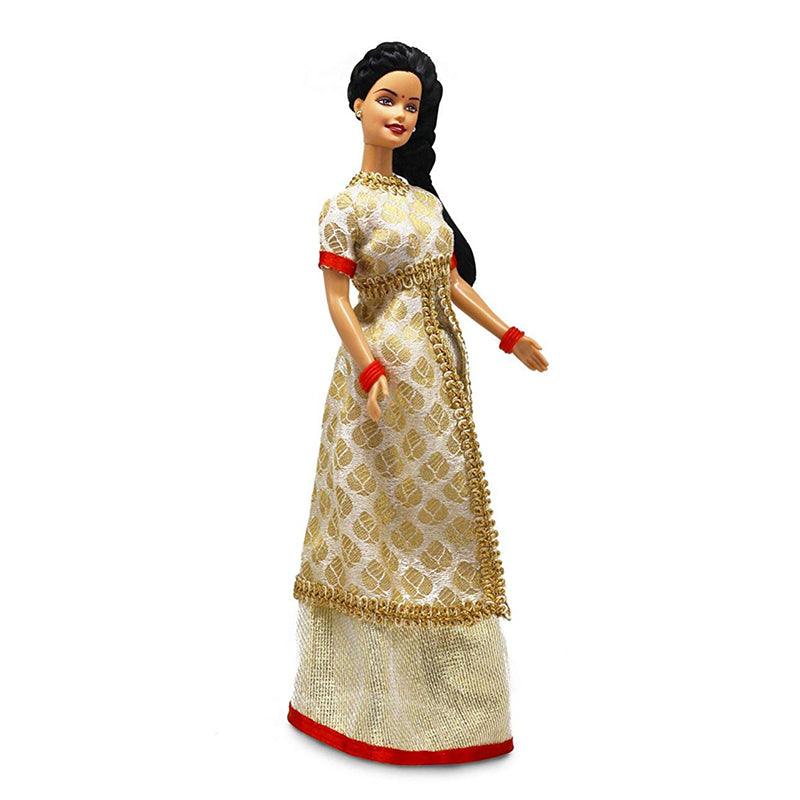 Barbie in India New Visits Taj Mahal