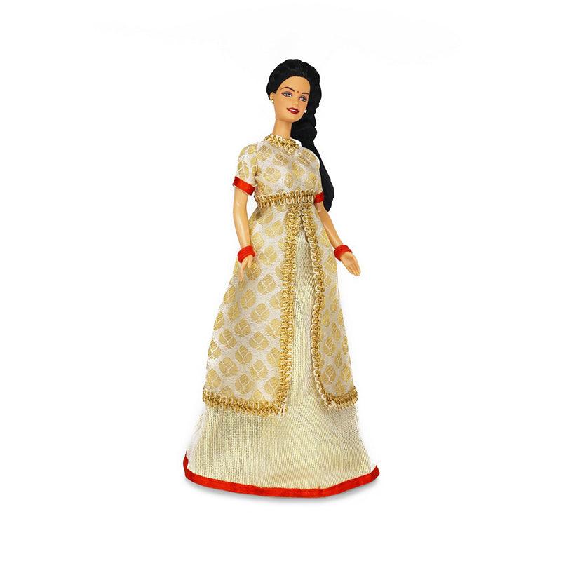 Barbie in India New Visits Taj Mahal