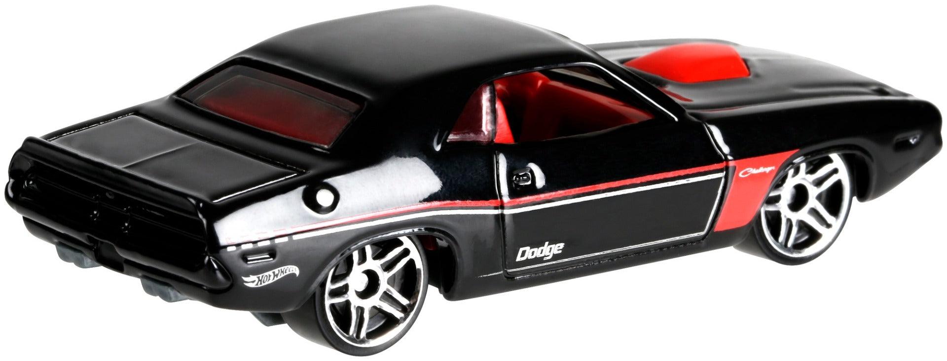 Hot Wheels '70 Dodge Hemi Challenger Vehicle