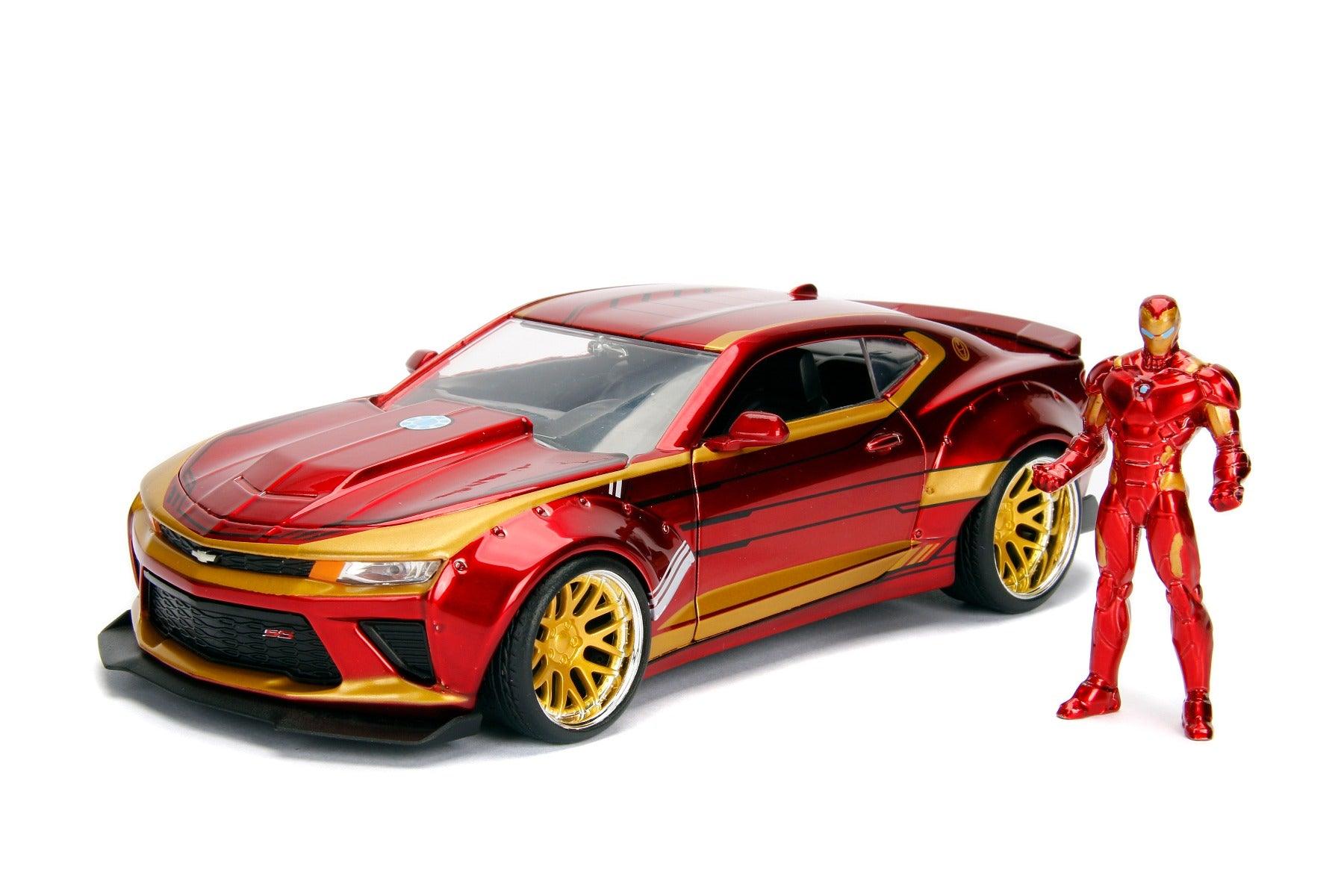 Jada Toys Diecast Hollywood Rides 1:24 2016 Chevy Camaro SS Car with Ironman Action Figure
