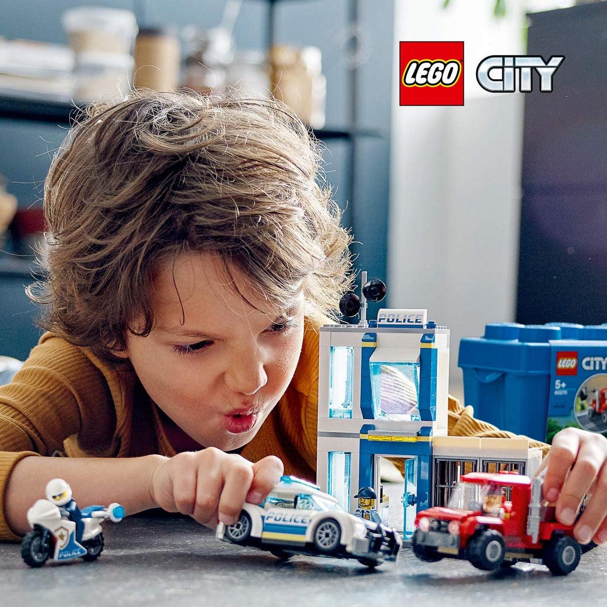 LEGO City Police Brick Box