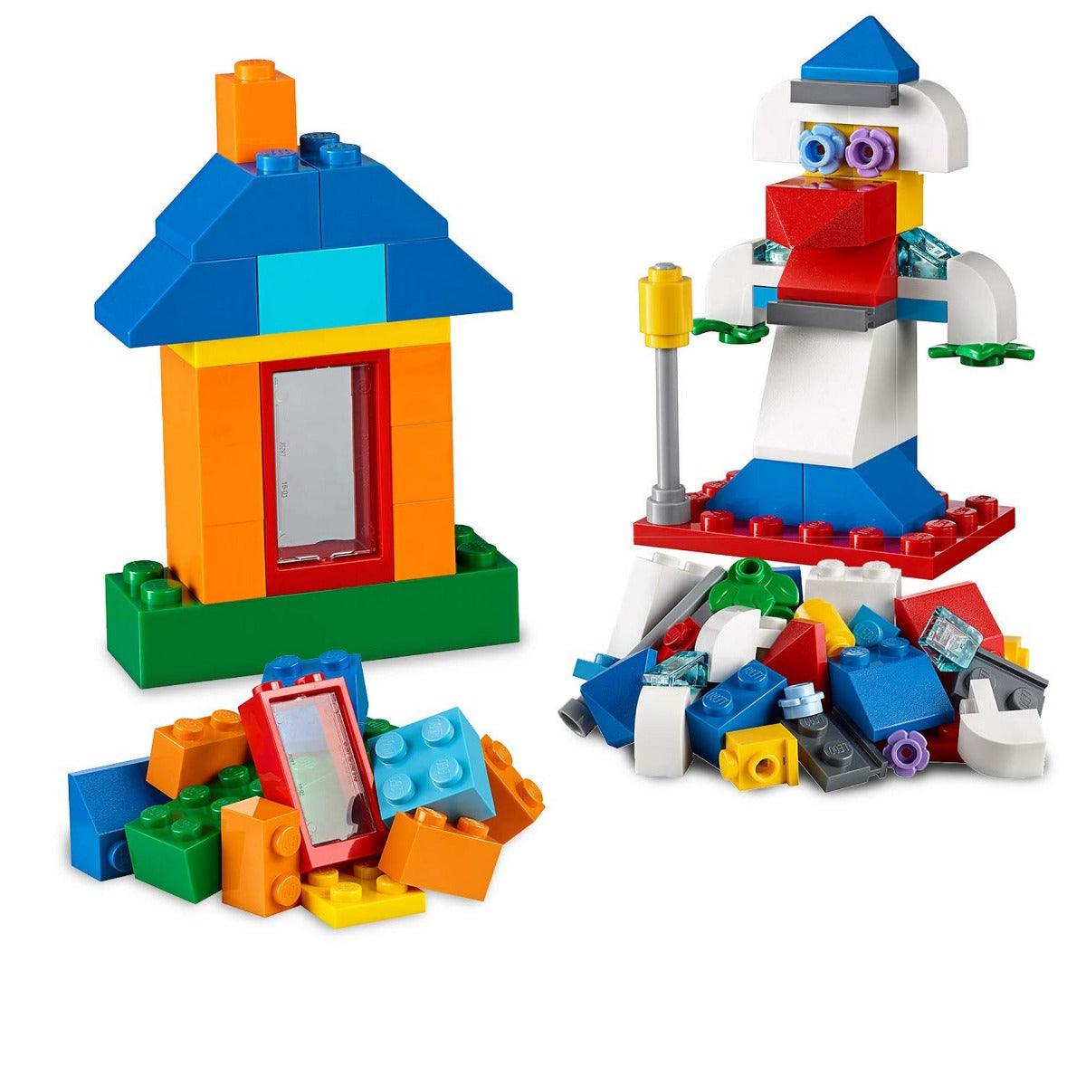 LEGO Classic Bricks and Houses
