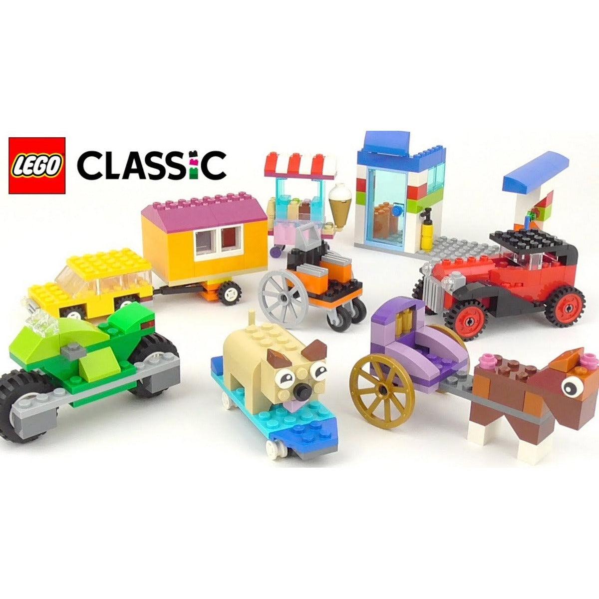 LEGO Classic Bricks on a Roll