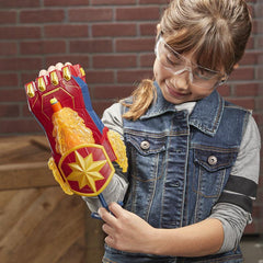 Marvel NERF Power Moves Avengers Captain Marvel Photon Blast Gauntlet Dart-Launching Toy, Kids Roleplay