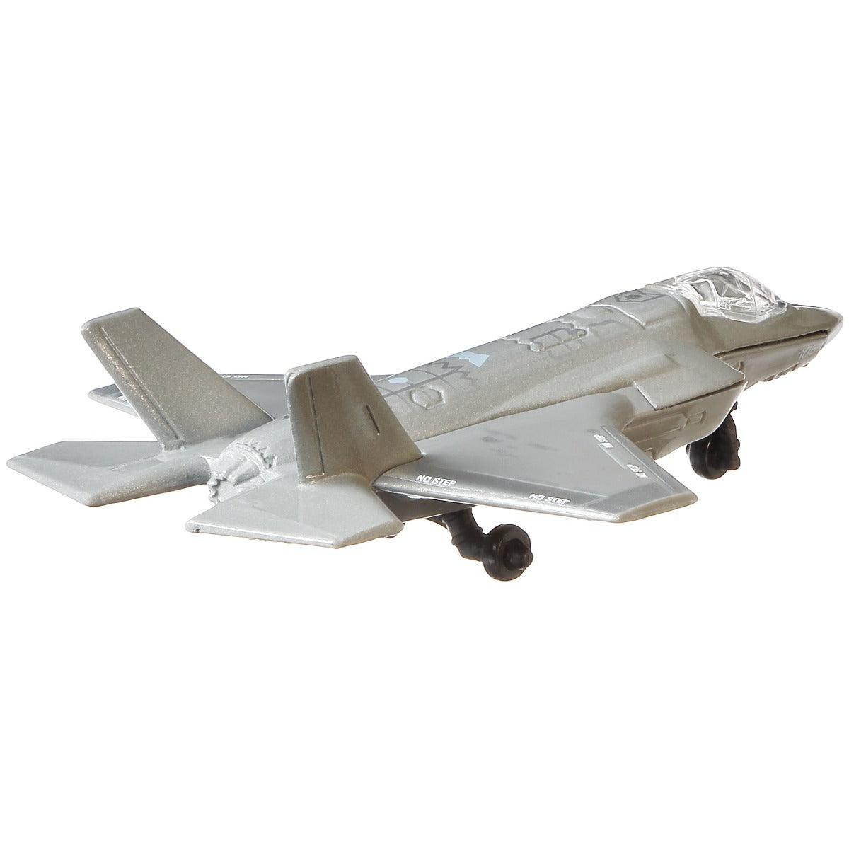 Matchbox - Sky Busters 2022 - MBX Airliner - 10/33 - Include tappetino da gioco Matchbox - Sky Busters 2022 - MBX Airliner - 10/33 - Include tappetino da gioco