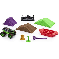 Monster Jam Grave Digger Dirt Deluxe Set